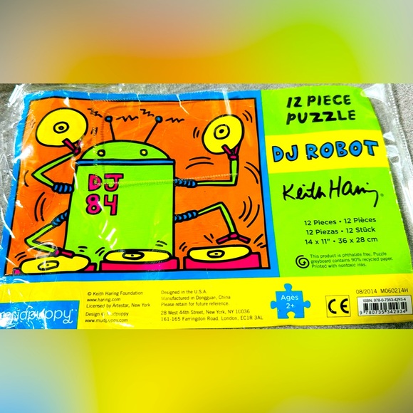 🚦🚦 Bundle 2 puzzles for $12 Mudpuppy 12 piece Bag Jigsaw Puzzle -DJ Robot - Picture 2 of 7